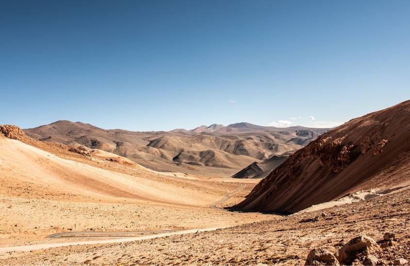 areias em Deserto do Atacama, durante dia ensolarado