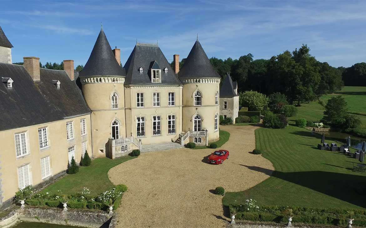 15 hotéis em castelos europeus para uma viagem dos sonhos