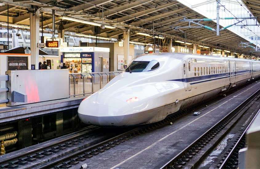 Estação de trem bala, uma das melhores opções para conhecer tokyo