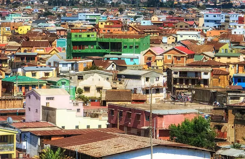 casas coloridas de Soweto, um dos lugares a ser visitado entre muito o que fazer em Joanesburgo áfrica do sul
