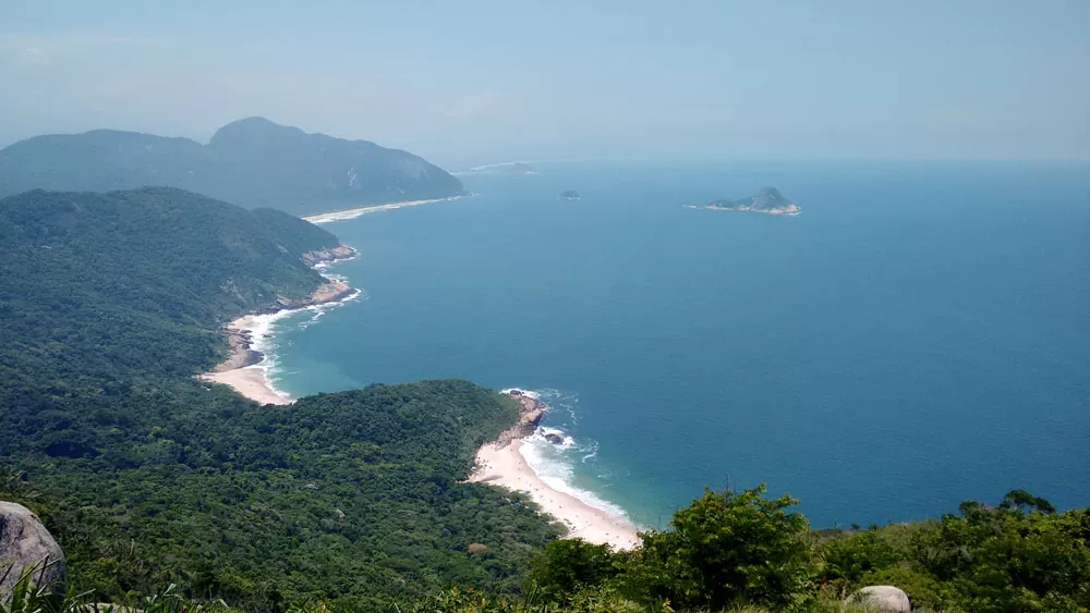 Barra de Guaratiba casal viajando o mundo