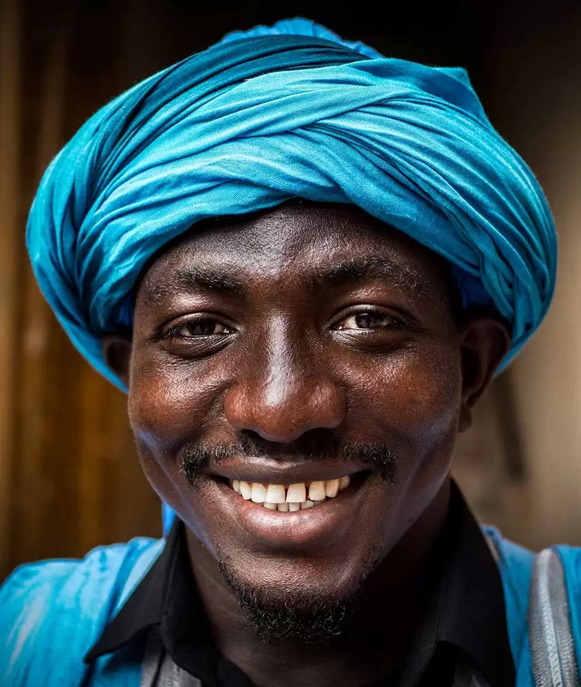 Homem marroquino sorrindo